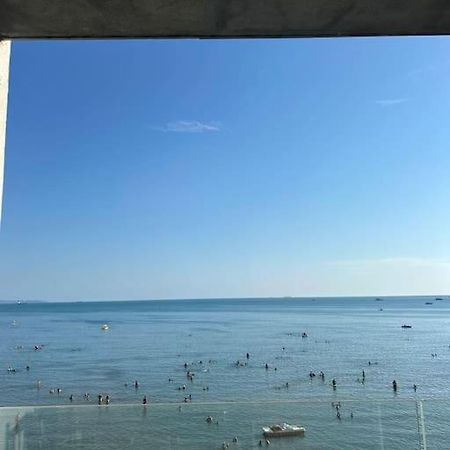 Seaside Apartment Durres Exterior photo